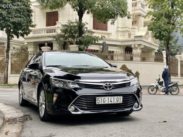 Bán nhanh Toyota Camry 2.0E AT xe đẹp nguyên bản0