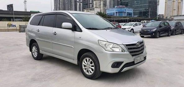 Bán Toyota Innova 2.0E năm 2014, màu bạc, 282 triệu