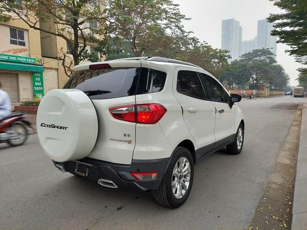 Cần bán gấp Ford EcoSport Titanium năm 2015, màu trắng3