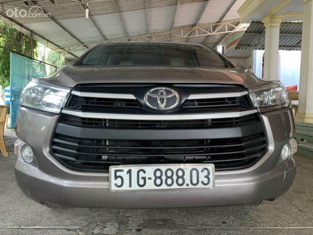 Cần bán lại xe Toyota Innova 2.0E đăng ký lần đầu 2019 xe gia đình giá 575tr