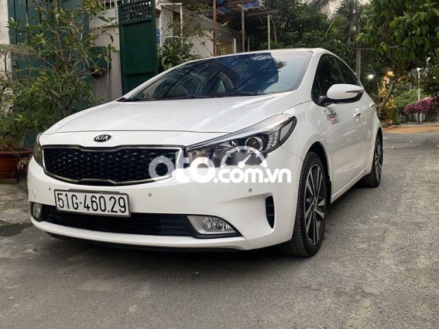 Bán Kia Cerato 1.6 AT Deluxe sản xuất 2017 giá cạnh tranh0