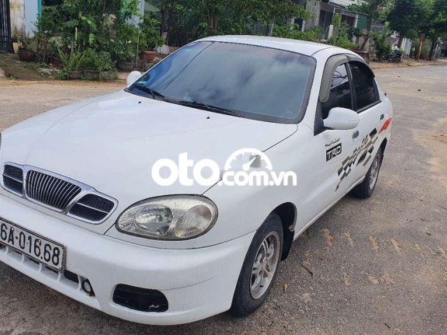 Cần bán lại xe Daewoo Lanos MT sản xuất 2006, màu trắng, xe nhập