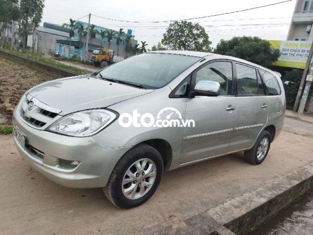 Cần bán Toyota Innova 2.0G sản xuất năm 2008, màu bạc, giá 195tr