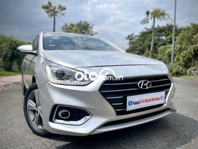 Bán Hyundai Accent 1.4 AT năm 2018, màu bạc còn mới