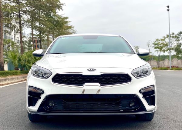 Bán Kia Cerato AT Luxury năm sản xuất 2019, màu trắng, giá cạnh tranh