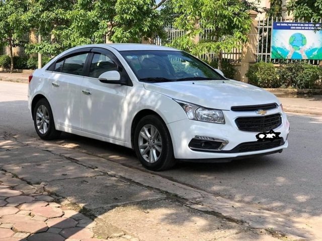 Cần bán xe Chevrolet Cruze LT năm sản xuất 2016