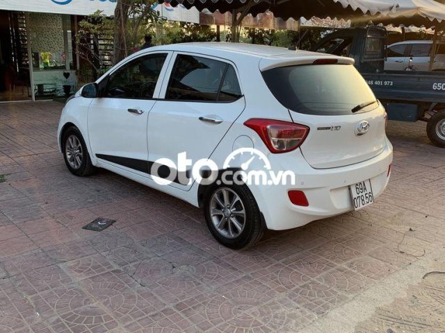 Bán Hyundai Grand i10 1.0MT năm sản xuất 2016, màu trắng, xe nhập, giá 247tr