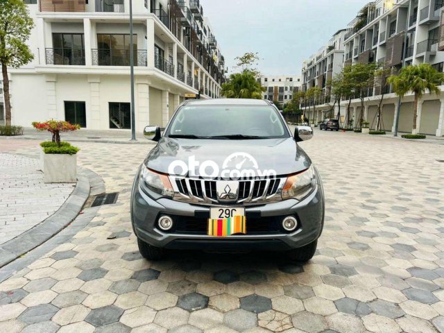 Bán Mitsubishi Triton 2.5L 4x2 AT sản xuất năm 2017, màu xám, nhập khẩu Thái0