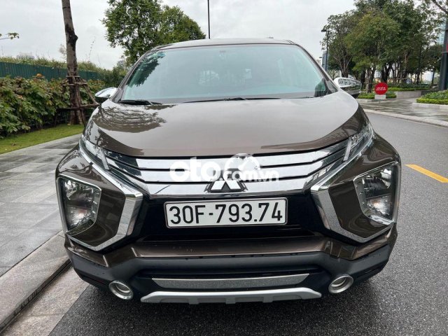 Bán ô tô Mitsubishi Xpander AT sản xuất năm 2019, màu nâu 