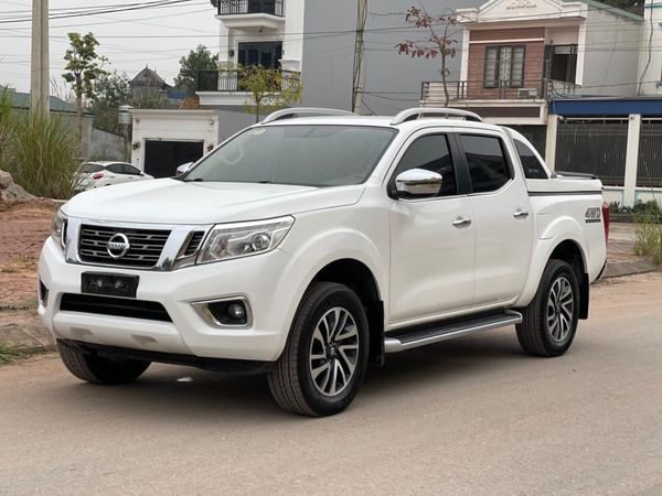 Cần bán xe Nissan Navara VL năm 2017, màu trắng, nhập khẩu0