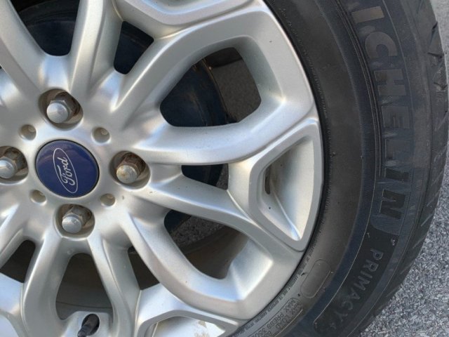Bán xe Ford EcoSport Titanium 1.0L AT sản xuất 2015, màu trắng2