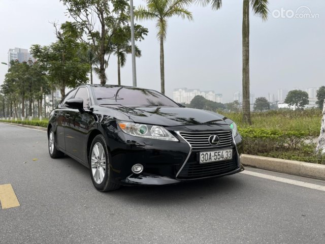 Chào bán Lexus ES 350 màu đen, năm sản xuất 2014, một chủ từ đầu, biển Hà Nội, chủ đi rất ít xe đc giữ gìn kỹ nên còn rất mới0