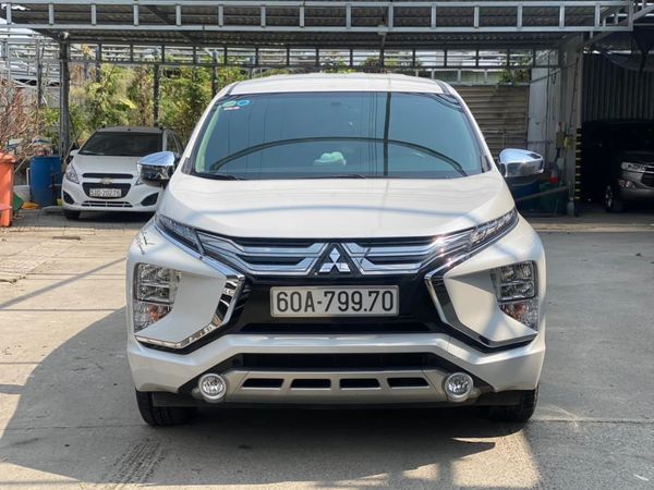 Xe Mitsubishi Xpander sản xuất năm 2020, màu trắng, lướt 18.000km quá mới, 5 vỏ zin xe, sơ cua chưa chạm đất