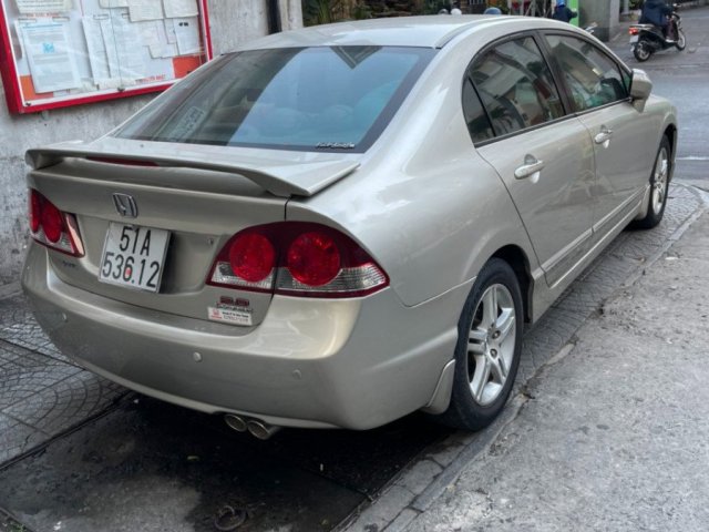 Bán xe Honda Civic 2.0 AT sản xuất năm 2008, màu bạc chính chủ, giá chỉ 330 triệu0