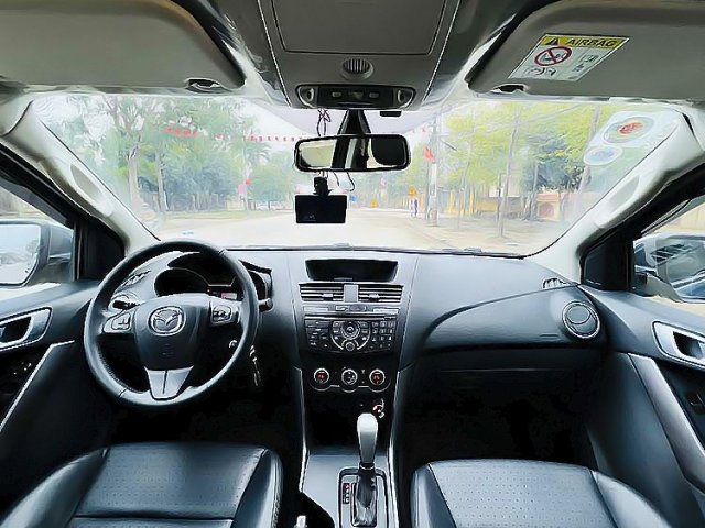 Bán Mazda BT-50 2.2L 4x2 AT sản xuất 2017, xe nhập, giá 535tr2