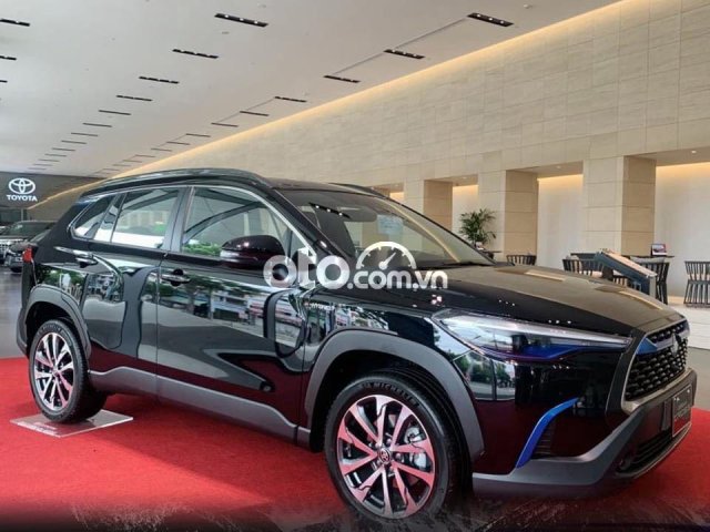 Cần bán xe Toyota Corolla Cross 1.8 năm sản xuất 2022, màu đen, xe nhập0