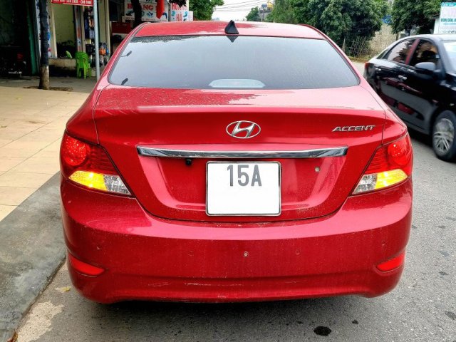 Cần bán Hyundai Accent 1.4AT tiêu chuẩn sản xuất năm 2012, màu đỏ, nhập khẩu3