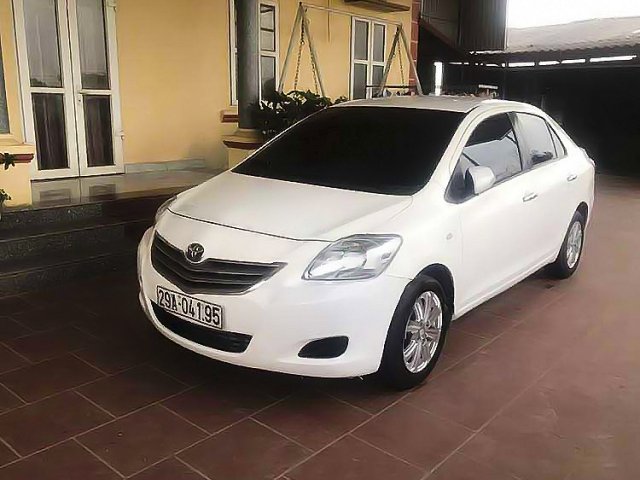 Xe Toyota Vios 1.5E MT sản xuất 2011, màu trắng