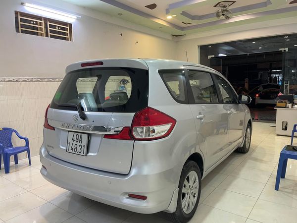Bán Suzuki Ertiga 1.4AT sản xuất năm 2016, màu bạc, 350 triệu3