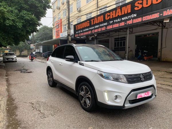 Bán Suzuki Vitara 1.6AT năm 2017, màu trắng còn mới