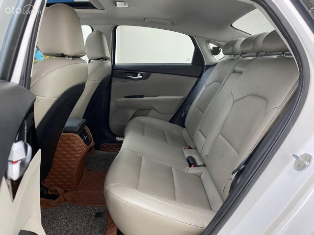 Kia Cerato 1.6 AT Luxury sản xuất năm 2019 gốc tỉnh, full lịch sử hãng bảo dưỡng, xe chất2