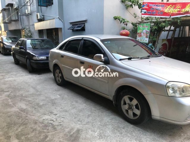 Bán Daewoo Lacetti MT năm sản xuất 2004, màu bạc, 101tr