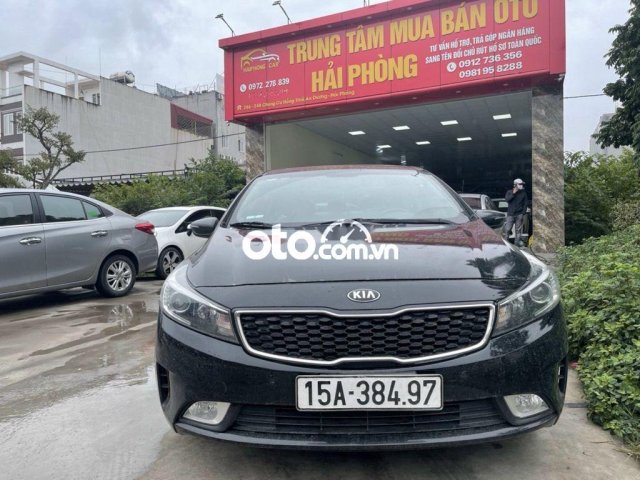 Cần bán Kia Cerato 1.6AT Deluxe năm sản xuất 2018, màu đen, giá 495tr