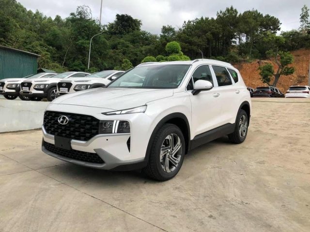 Cần bán Hyundai Santa Fe đời 2022 giá tốt 1 tỷ 30tr