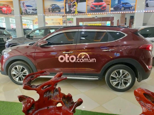 Xe Hyundai Tucson 2.0L đặc biệt năm sản xuất 2019, màu đỏ như mới