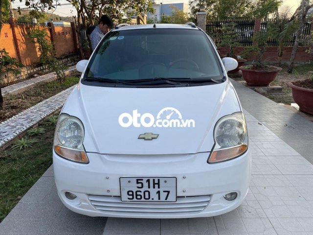 Bán xe Chevrolet Spark LT sản xuất năm 2009, màu trắng chính chủ giá cạnh tranh