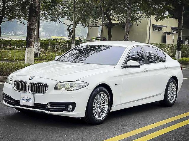 Cần bán lại xe BMW 520i Limited năm sản xuất 2015, màu trắng, nhập khẩu nguyên chiếc
