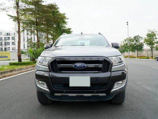 Bán xe Ford Ranger Wildtrak 3.2 4X4 AT động cơ diesel màu bạc, năm sản xuất 2017, xe nguyên bản bao check test khắp mọi miền tổ quốc