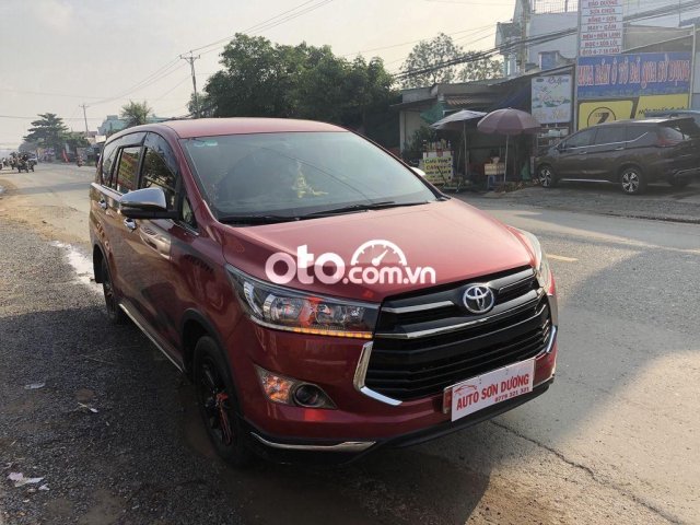 Bán ô tô Toyota Innova Venturer sản xuất năm 2019, màu đỏ, giá chỉ 700 triệu