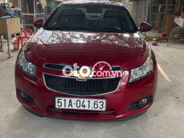 Cần bán gấp Chevrolet Cruze LTZ sản xuất năm 2010, màu đỏ