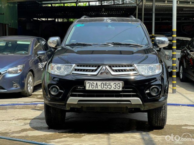 Bán ô tô Mitsubishi Pajero Sport G 4x2 AT sản xuất năm 2016, màu đen còn mới0