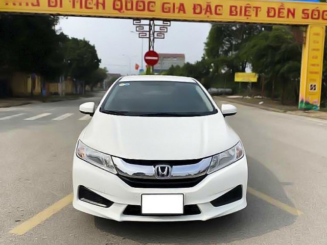 Bán Honda City 1.5 MT sản xuất năm 2016, màu trắng, 370tr