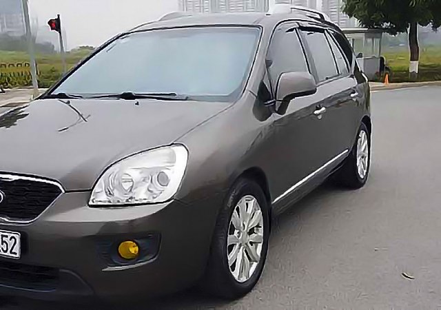 Bán xe Kia Carens 2.0 sản xuất 2014, màu nâu