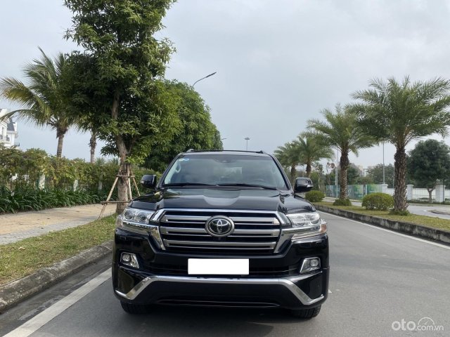 Toyota Land Cruiser 5.7 V8 xe nhập khẩu Mỹ, sản xuất 2016, biển Hà Nội