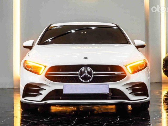 Cần bán xe Mercedes A35 4Matic đời 2021, màu trắng, xe nhập