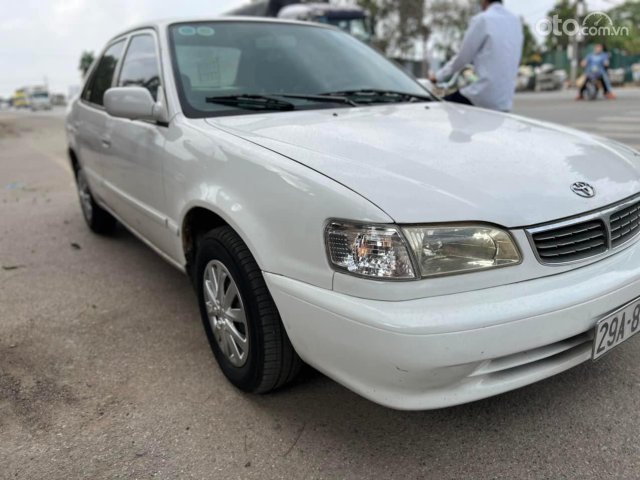 Xe Toyota Corolla 1.3 MT sản xuất năm 2001, màu trắng0