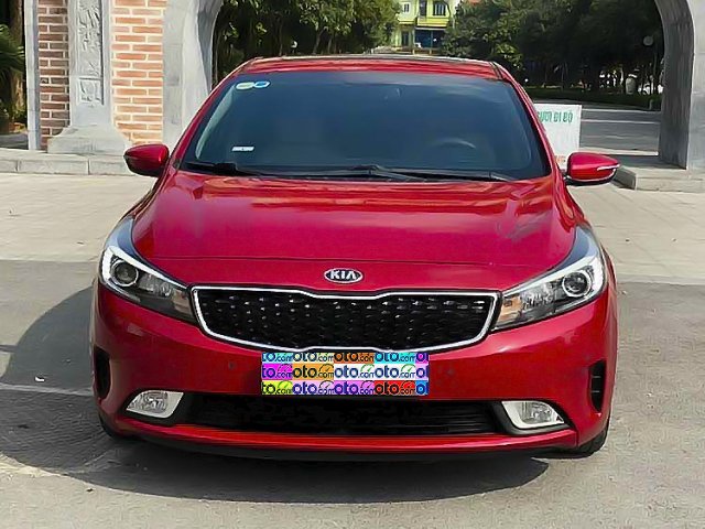 Cần bán xe Kia Cerato 2.0 sản xuất năm 2017, màu đỏ