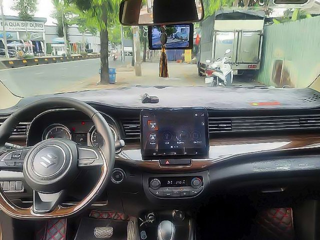 Xe Suzuki Ertiga Limited 1.5 AT năm sản xuất 2019, màu xám, nhập khẩu còn mới1