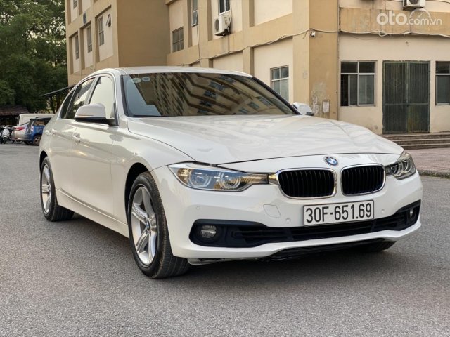 BMW 320i nâng cấp trang bị giá cao hơn 200 triệu đồng so với MercedesBenz  C200