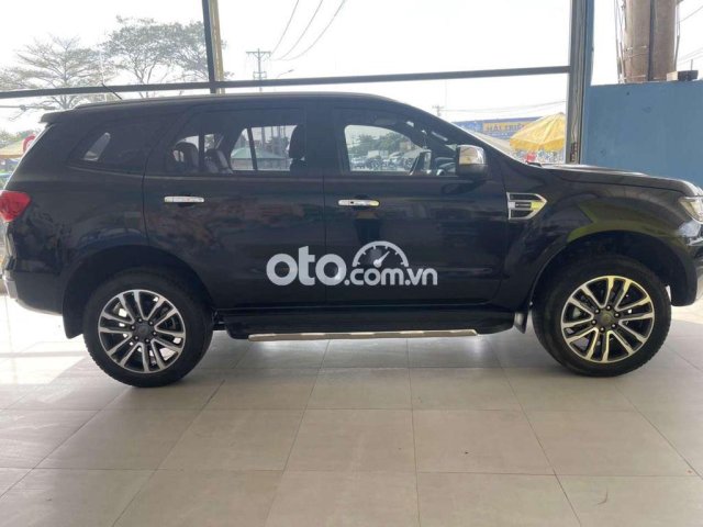 Bán ô tô Ford Everest 2.0 Biturbo Titamium sản xuất 2018, màu đen, nhập khẩu nguyên chiếc0