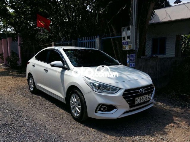 Bán Hyundai Accent 1.4AT tiêu chuẩn năm sản xuất 2018, màu trắng