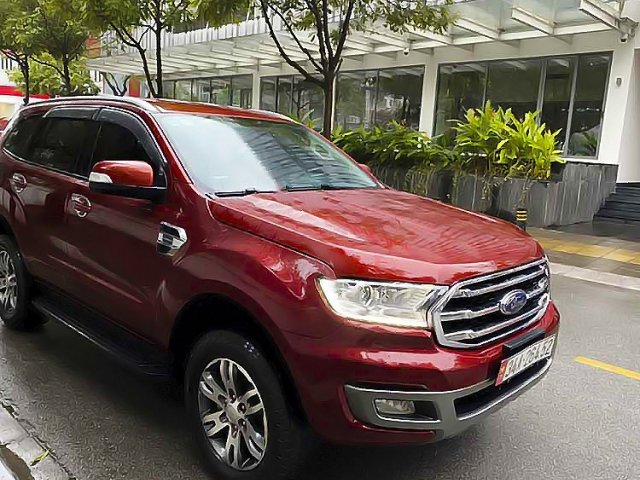 Cần bán xe Ford Everest Trend 2.0 AT 4x2 sản xuất 2018, màu đỏ, nhập khẩu0