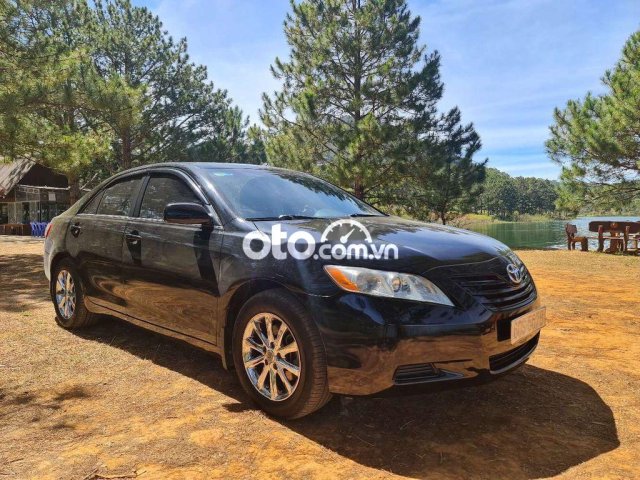 2022 Toyota Camry XLE V6 4dr FrontWheel Drive Sedan Pictures  Autoblog