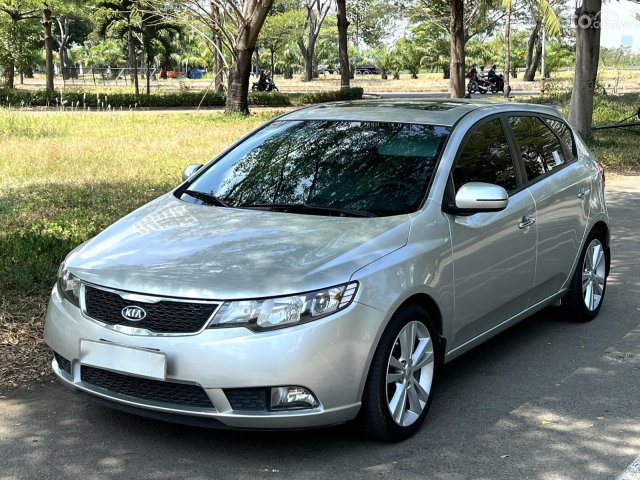 Kia Cerato Hatchback nhập khẩu, xe đẹp0