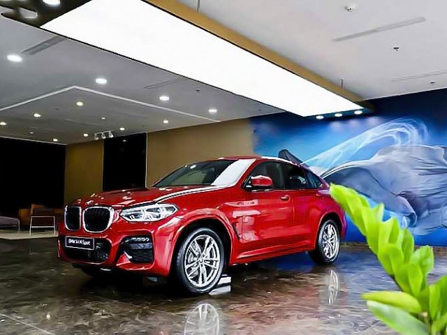 Bán BMW X4 xDrive20i M Sport năm sản xuất 2021, màu đỏ, xe nhập