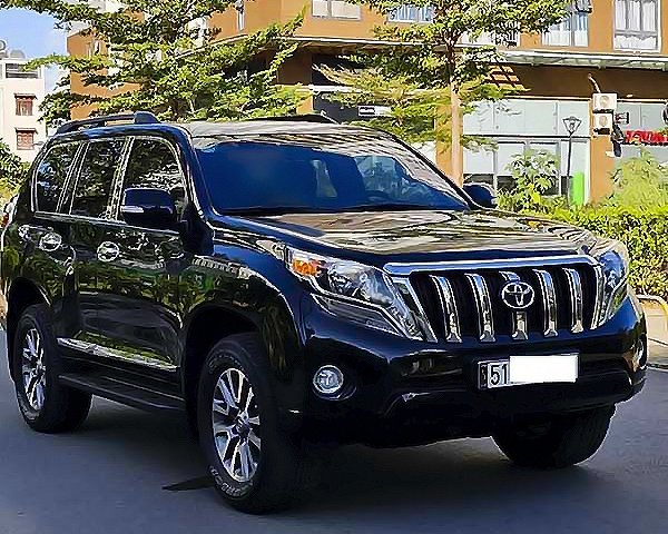 Cần bán xe Toyota Land Cruiser Prado tlx sản xuất năm 2017, màu đen, nhập khẩu nguyên chiếc chính chủ